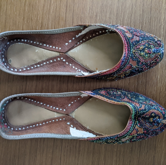 Handmade leather shoes from India - Picture 3 of 4